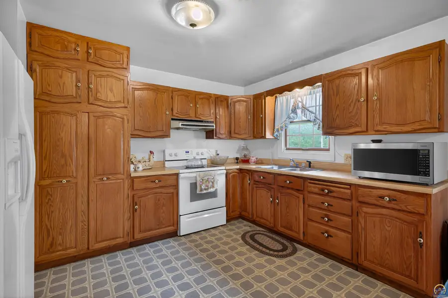 17596 Us 75 Hwy, Mayetta, KS 66509 - #3