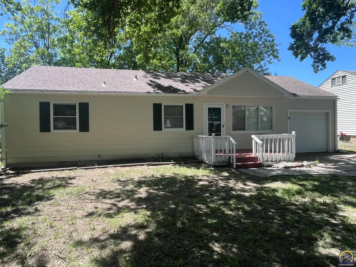 1313 SW Glendale Dr, Topeka, KS 66604 - #1