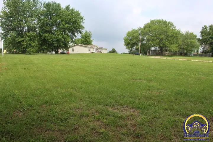 9395 Delaware Dr, Ozawkie, KS 66070-0000 - #3