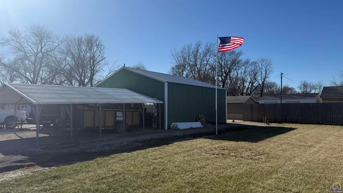 00000 Front St #Corner Front & Washingto, Grantville, KS 66429 - #1