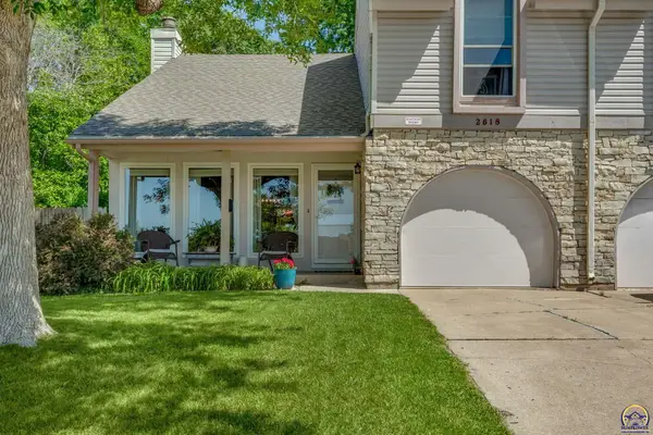 2618 SW 30th St, Topeka, KS 66611
