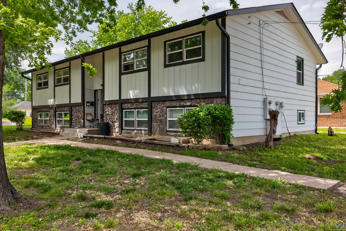 1192 SW Hillsdale St, Topeka, KS 66604 - #1