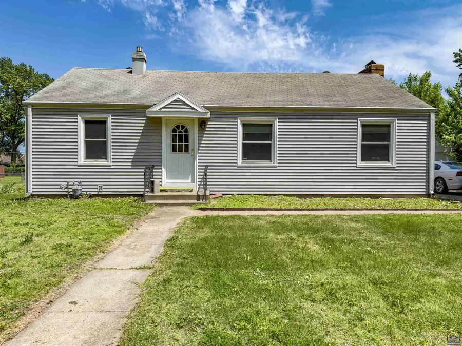 2220 NW Polk St, Topeka, KS 66608 - #2