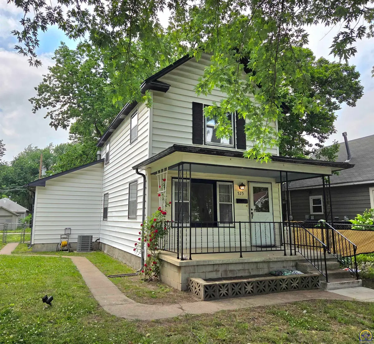 525 NE Emmett St, Topeka, KS 66616 - #1