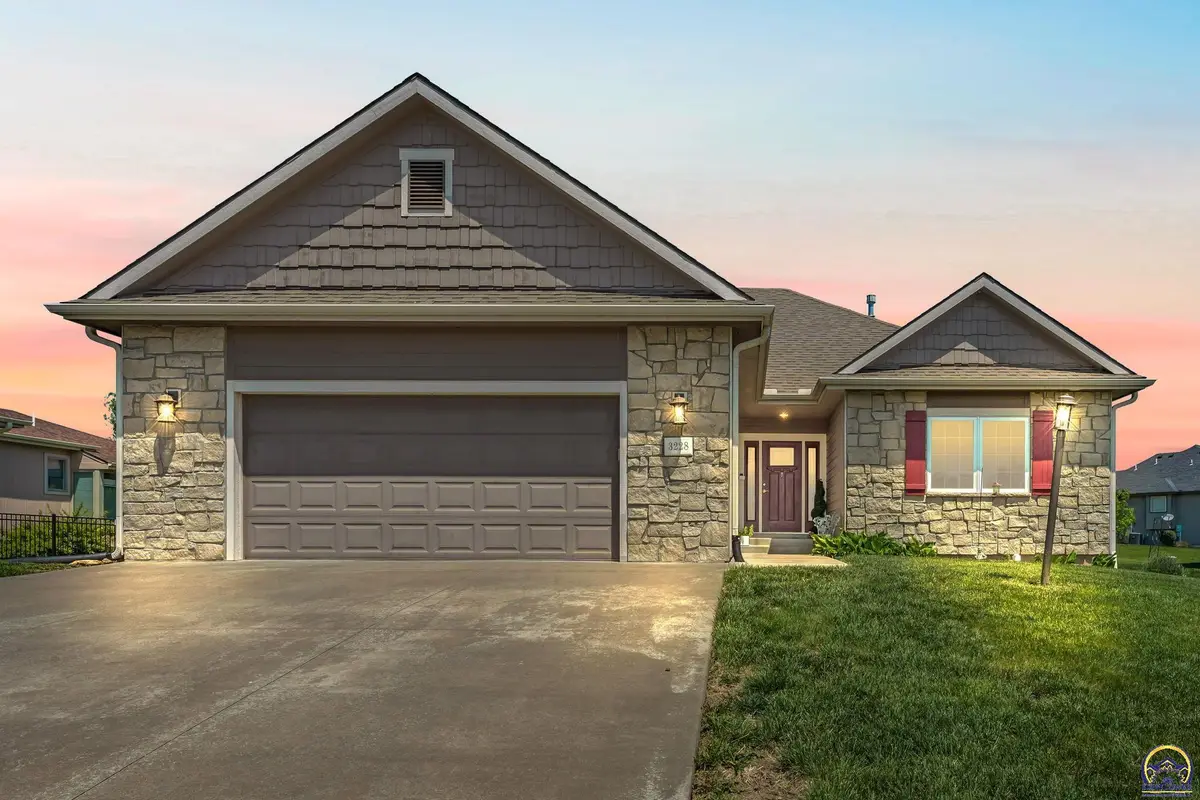 3228 SE Blazing Star Dr, Topeka, KS 66609 - #1