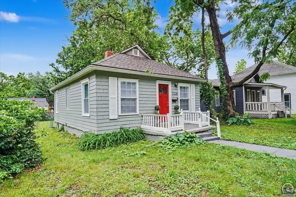 1118 Pennsylvania St, Lawrence, KS 66044-3366