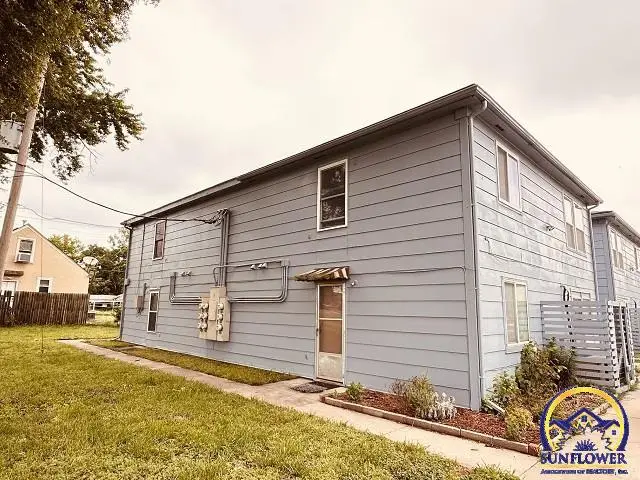 2031 NW Logan St, Topeka, KS 66608 - #2
