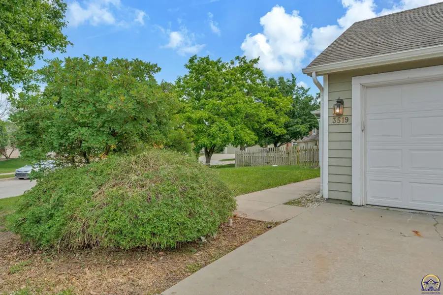 3519 and 3521 Morning Dove Cr, Lawrence, KS 66049 - #3