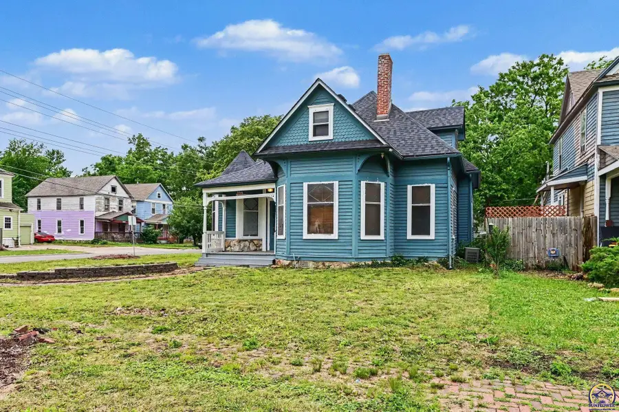 435 SW Buchanan St, Topeka, KS 66606 - #3