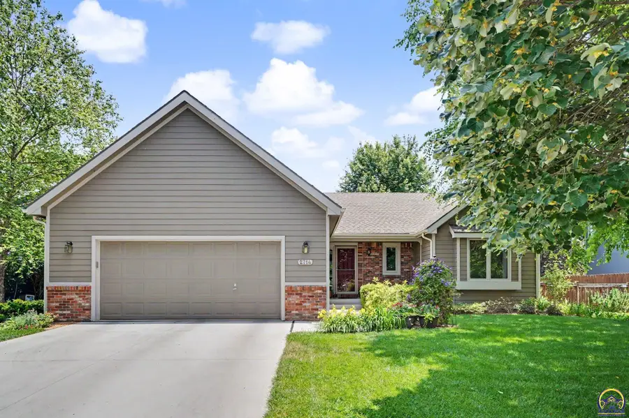 2714 Coneflower Ct, Lawrence, KS 66047 - #2