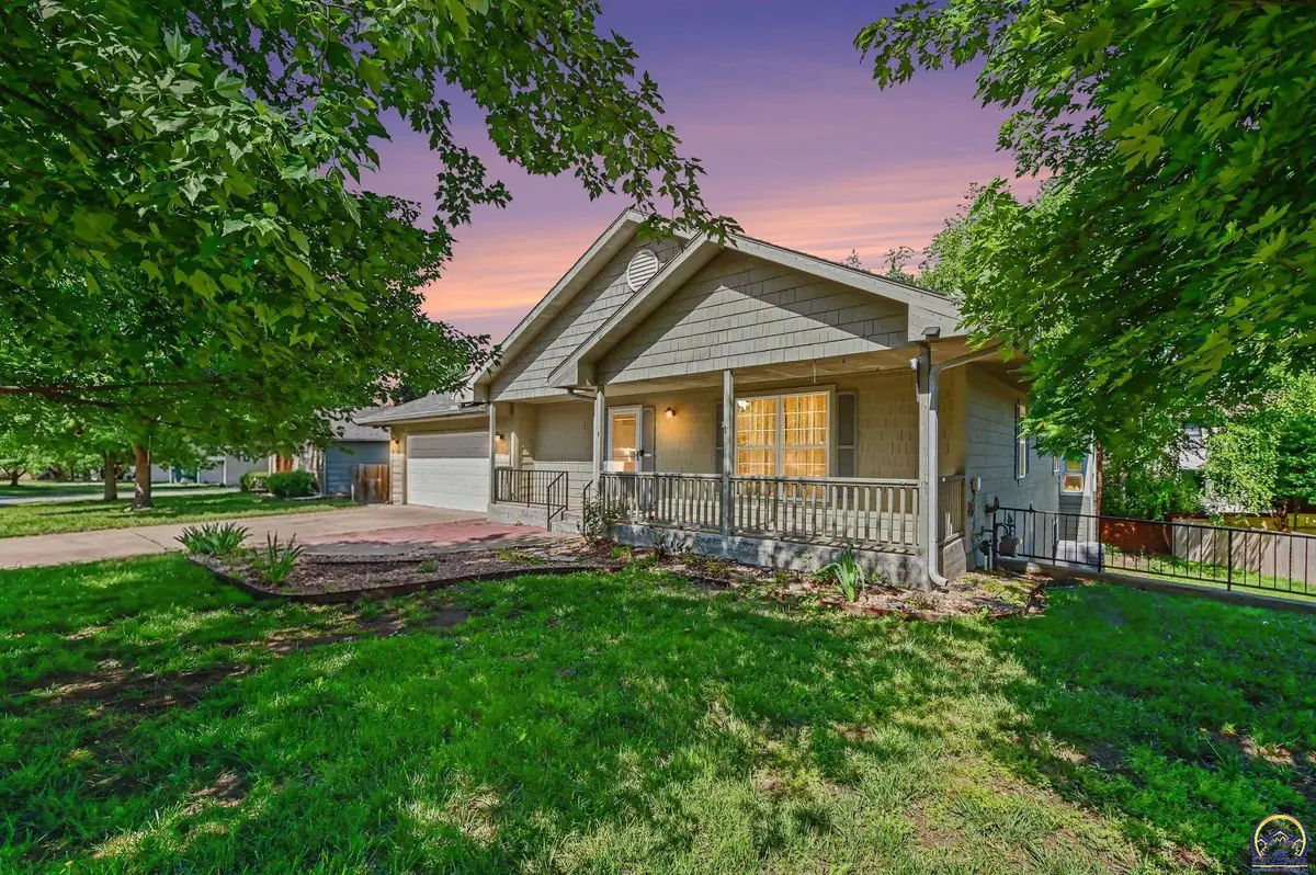 3355 SW Westport Dr, Topeka, KS 66614 - #1