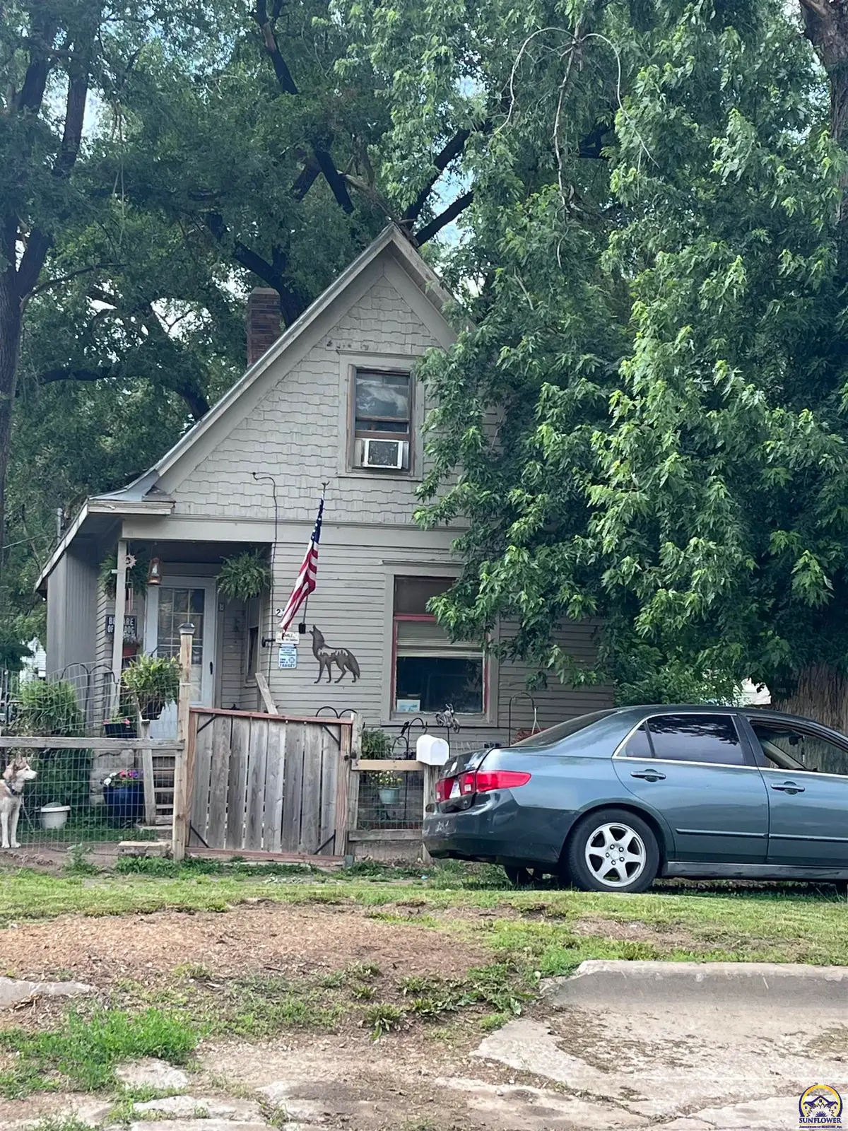225 SW Polk St, Topeka, KS 66603 - #1