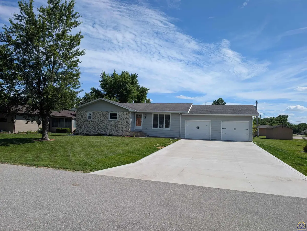 909 Martindale St, Burlington, KS 66856-0000 - #1