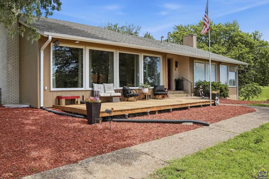 4444 NW Menoken Rd, Topeka, KS 66618 - #2