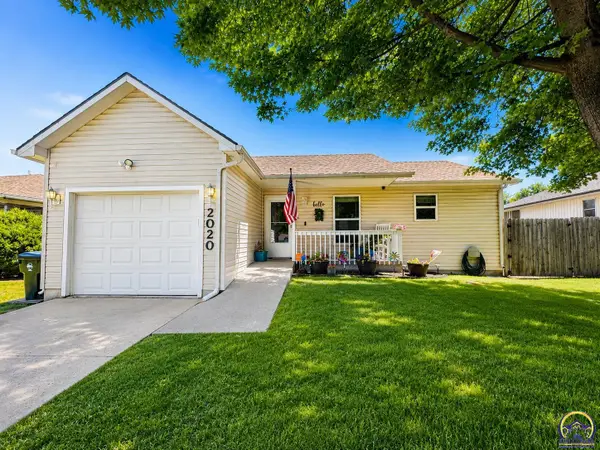 2020 NW Eugene St, Topeka, KS 66608