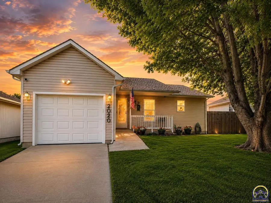 2020 NW Eugene St, Topeka, KS 66608 - #2