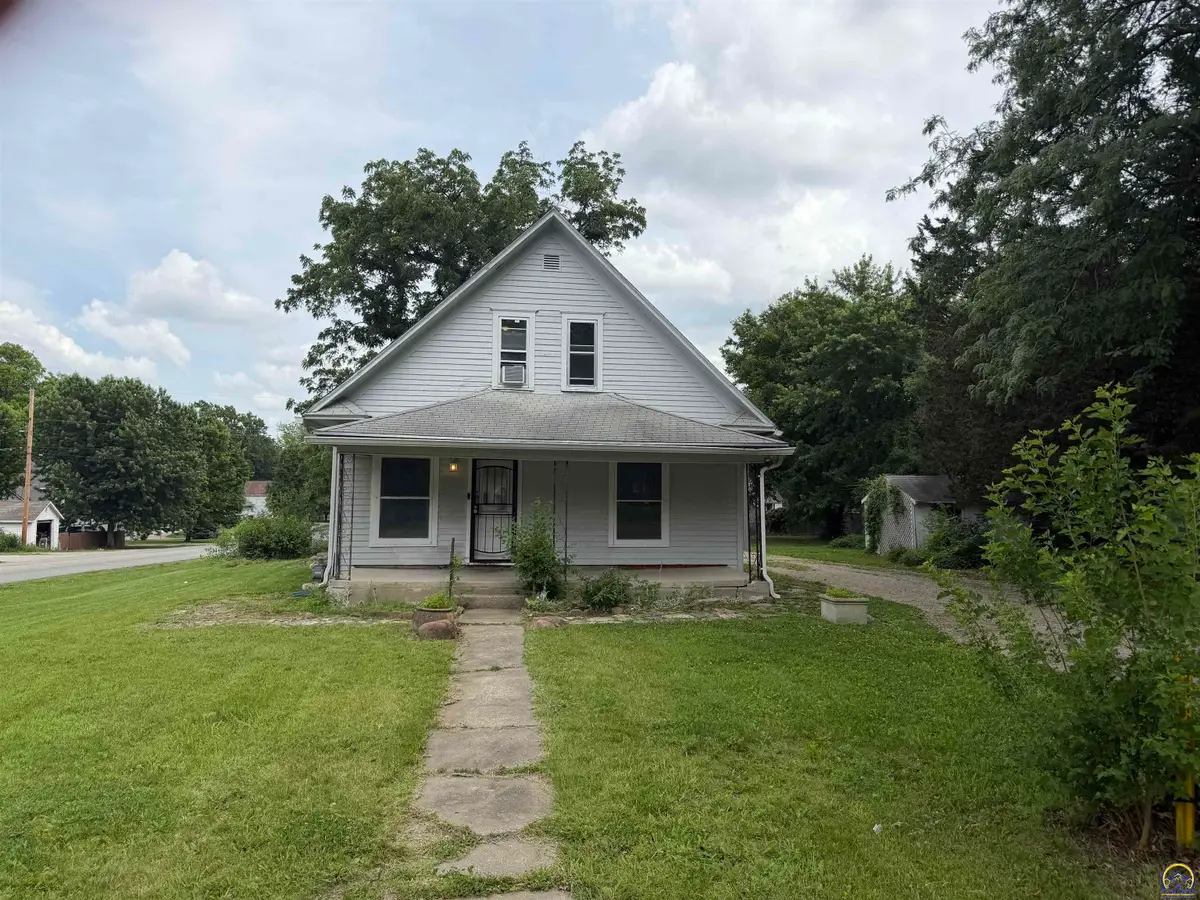 2500 SE Maryland Ave, Topeka, KS 66609 - #1