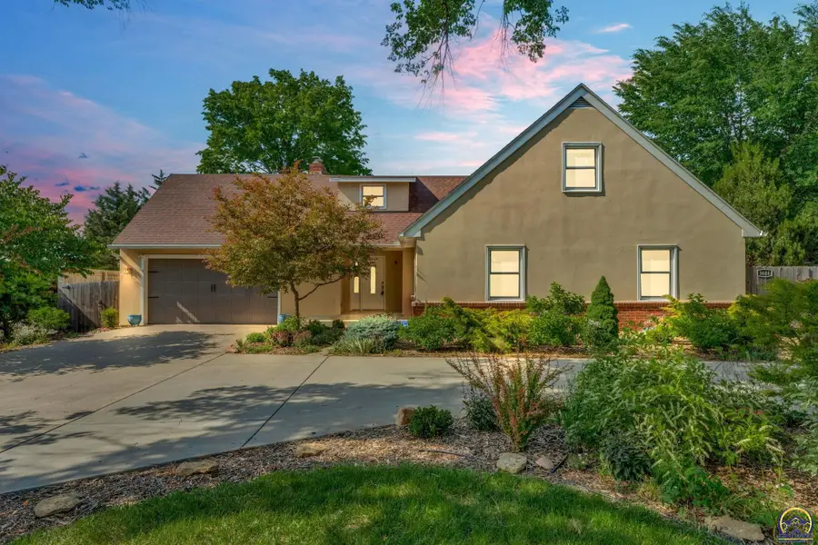 3644 SW 15th St, Topeka, KS 66604 - #3