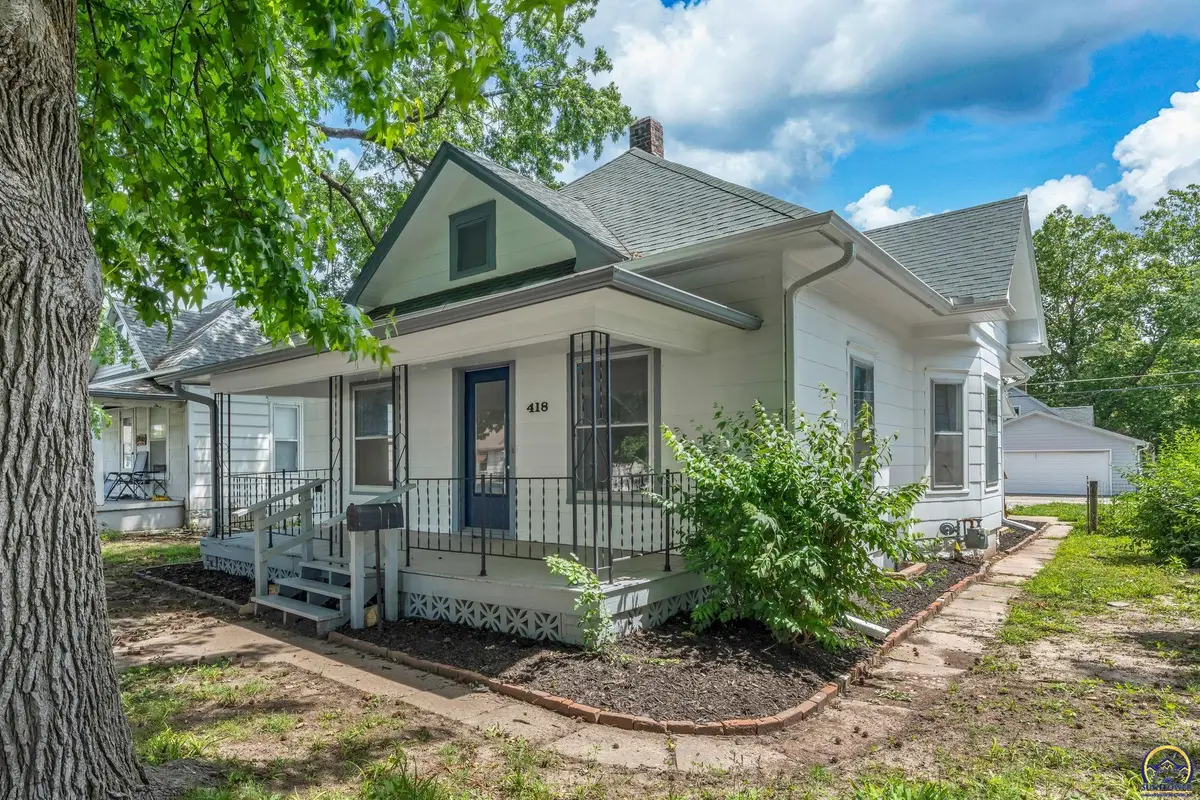 418 NE Wilson Ave, Topeka, KS 66616 - #1