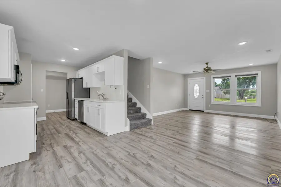 3322 SE Long St, Topeka, KS 66605 - #3