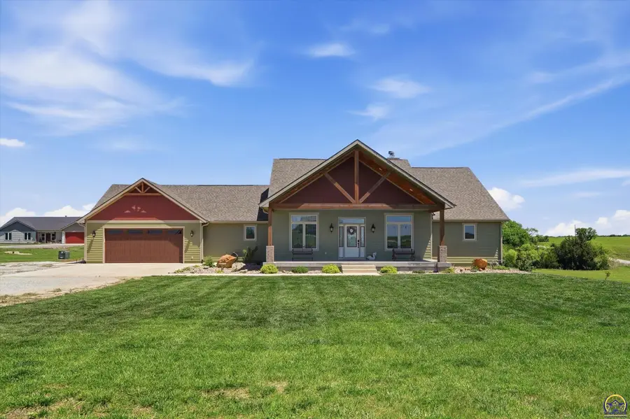 7630 SE Berryton Rd, Berryton, KS 66409 - #2
