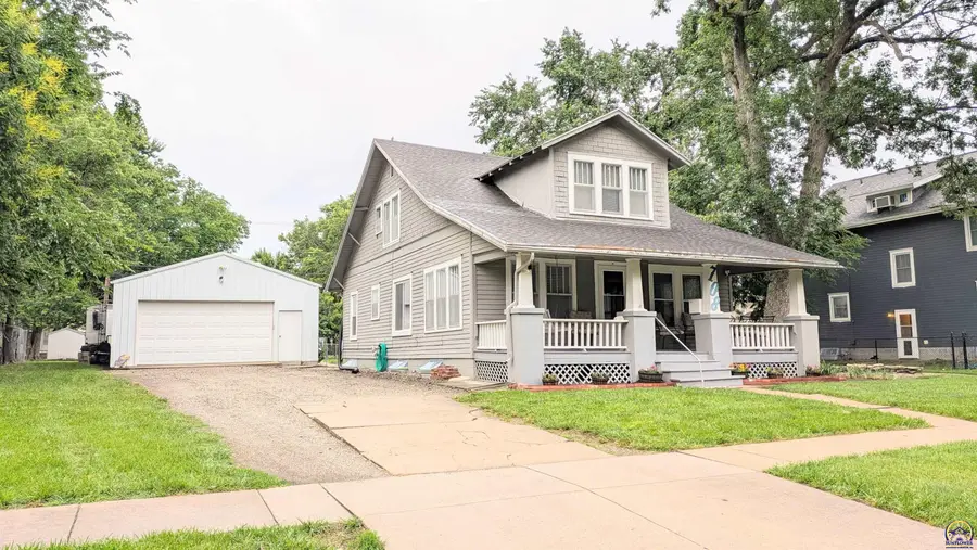 708 Union St, Emporia, KS 66801 - #2