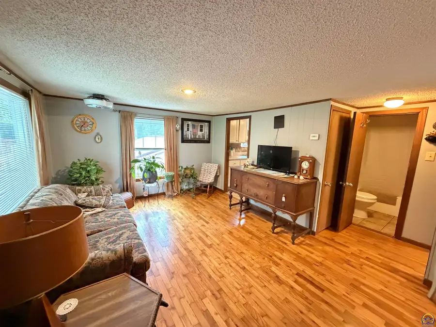 6545 NW Rose St, Topeka, KS 66618 - #3