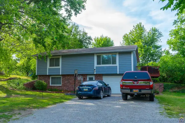 4110 NW Beecher Rd, Topeka, KS 66618