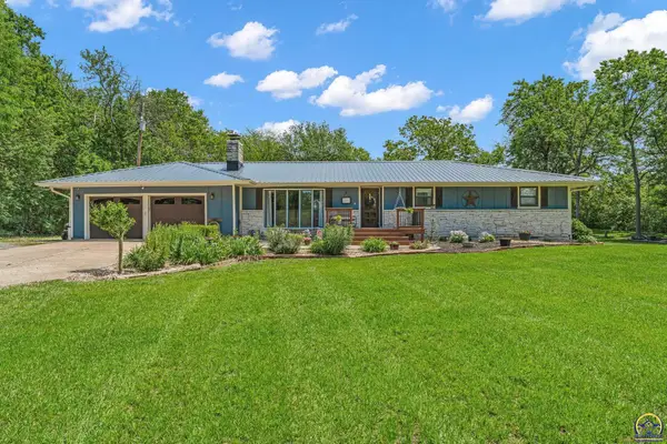 4600 NW Redwood Dr, Topeka, KS 66618