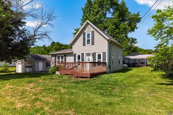 207 Annetta, Hoyt, KS 66440