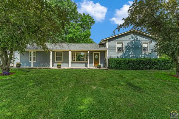 4832 NE Kincaid Rd, Topeka, KS 66617