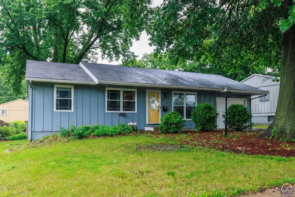116 SE 40th St, Topeka, KS 66609
