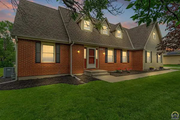 7628 SW 37th St, Topeka, KS 66614