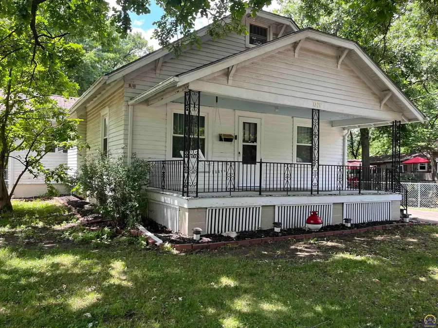 1321 Washington St, Emporia, KS 66801 - #3