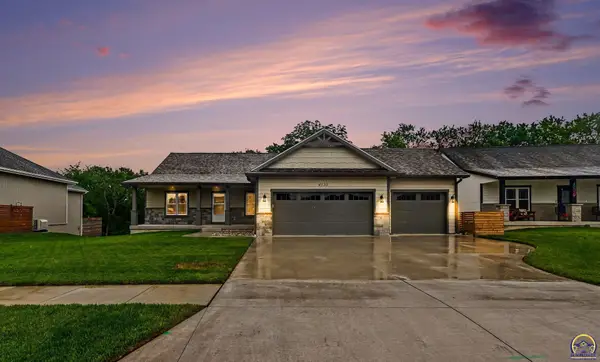 4330 SW Lakeside Dr, Topeka, KS 66610