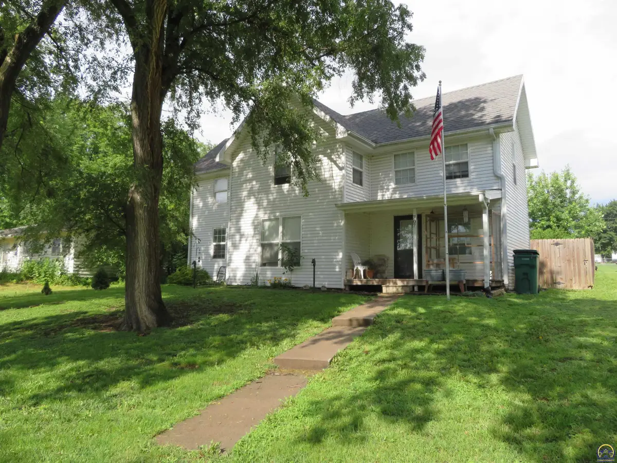 707 Linn Street, Valley Falls, KS 66088 - #1