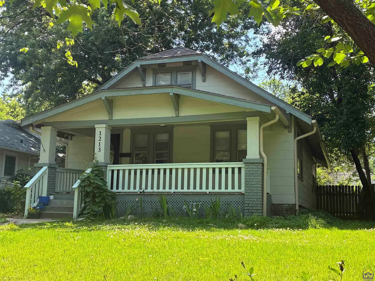 1213 SW Plass Ave, Topeka, KS 66604 - #1