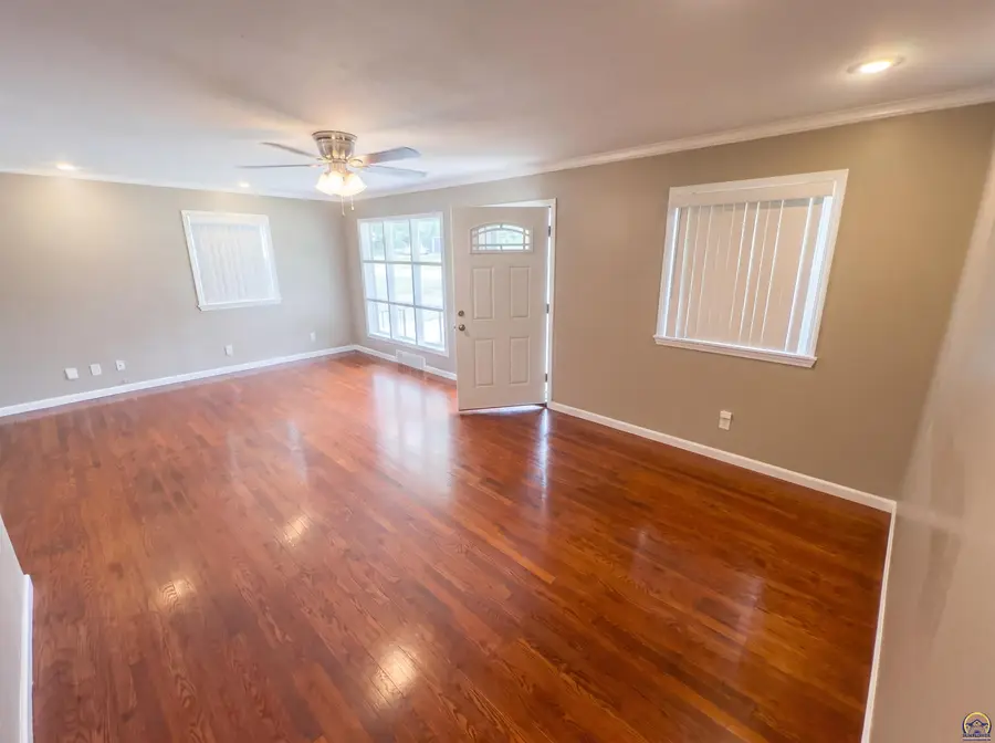 5618 SW 14th St, Topeka, KS 66604 - #3