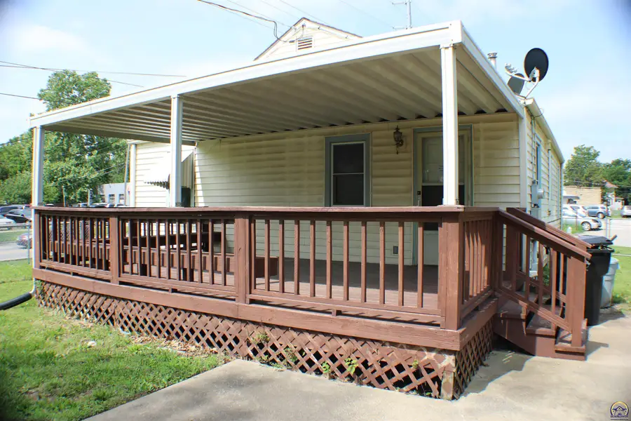 1014 SE 21st St, Topeka, KS 66607 - #3