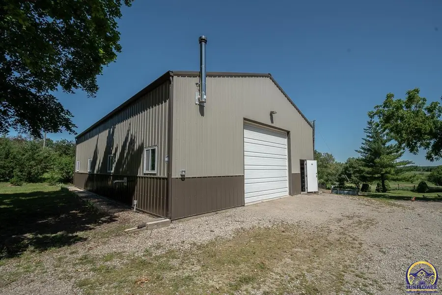 2664 27th St, Topeka, KS 66617 - #3