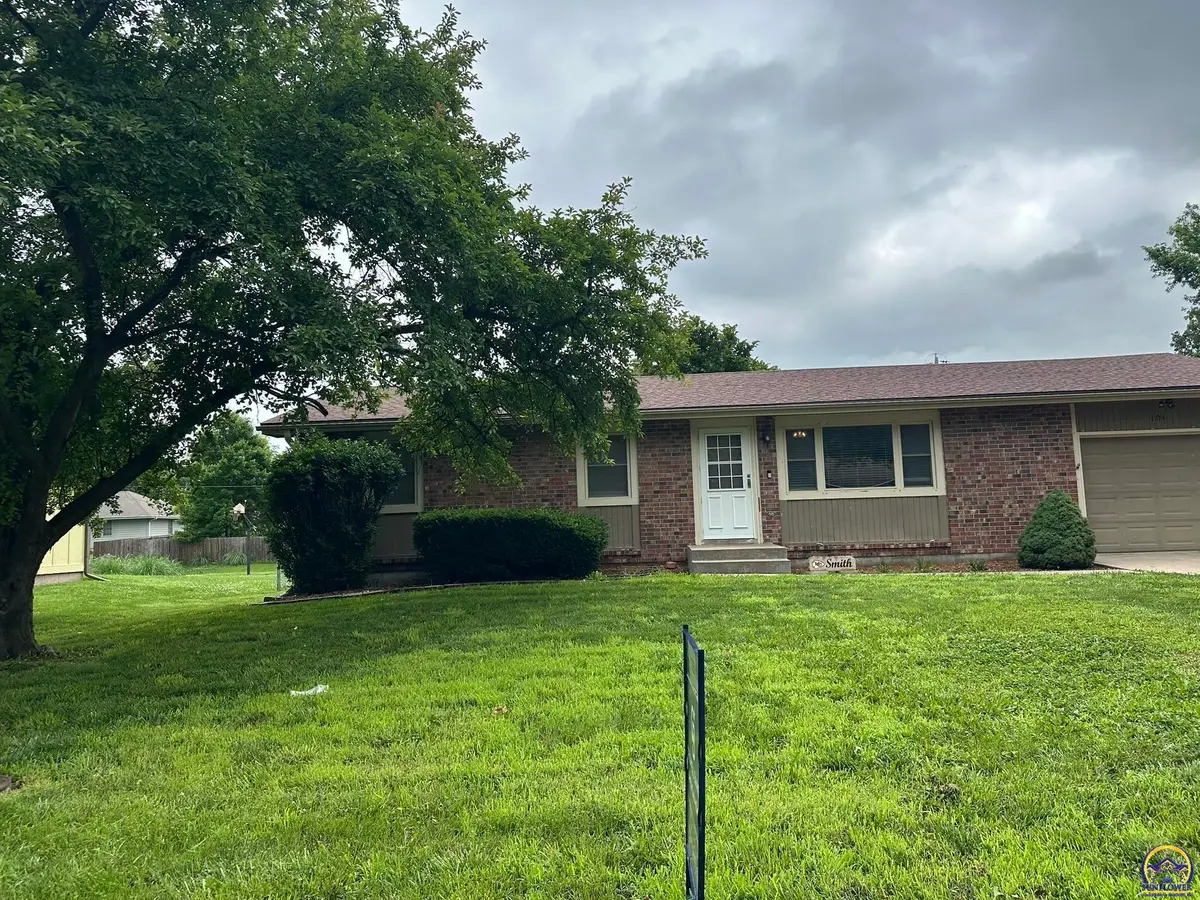 104 Sage Rd, Silver Lake, KS 66539 - #1