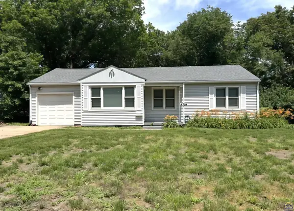 4708 SW 18th Ter, Topeka, KS 66614