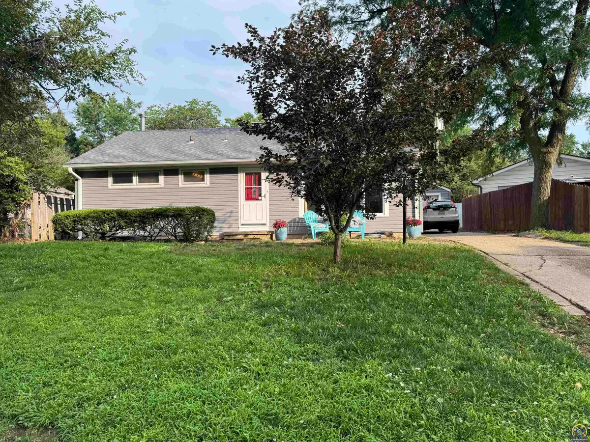 5307 SW 14th St, Topeka, KS 66604 - #1