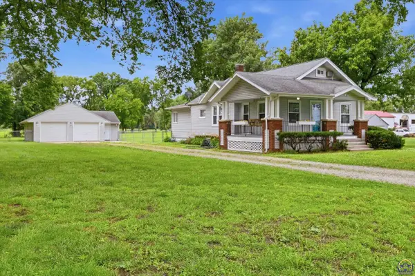 211 NW Jay St, Topeka, KS 66608