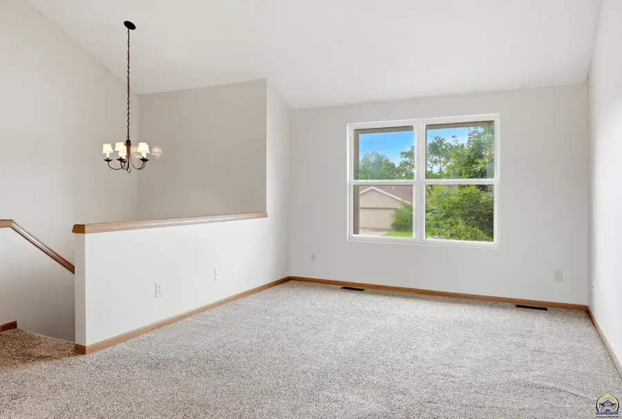 7304 SW 24th Ter, Topeka, KS 66614 - #3