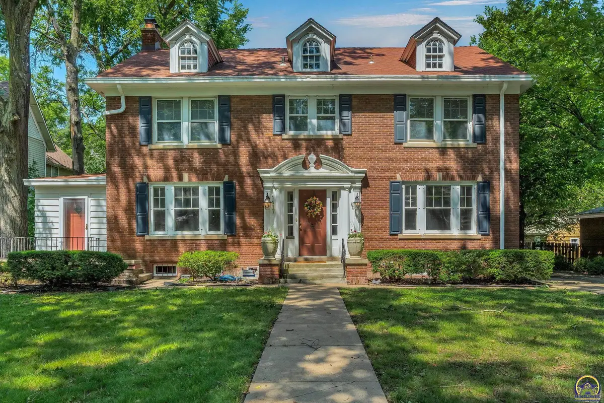 1417 SW College Ave, Topeka, KS 66604 - #1