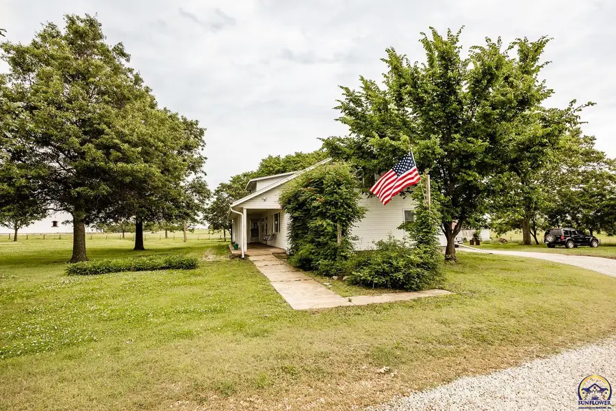 2626 Road F, Americus, KS 66835 - #2