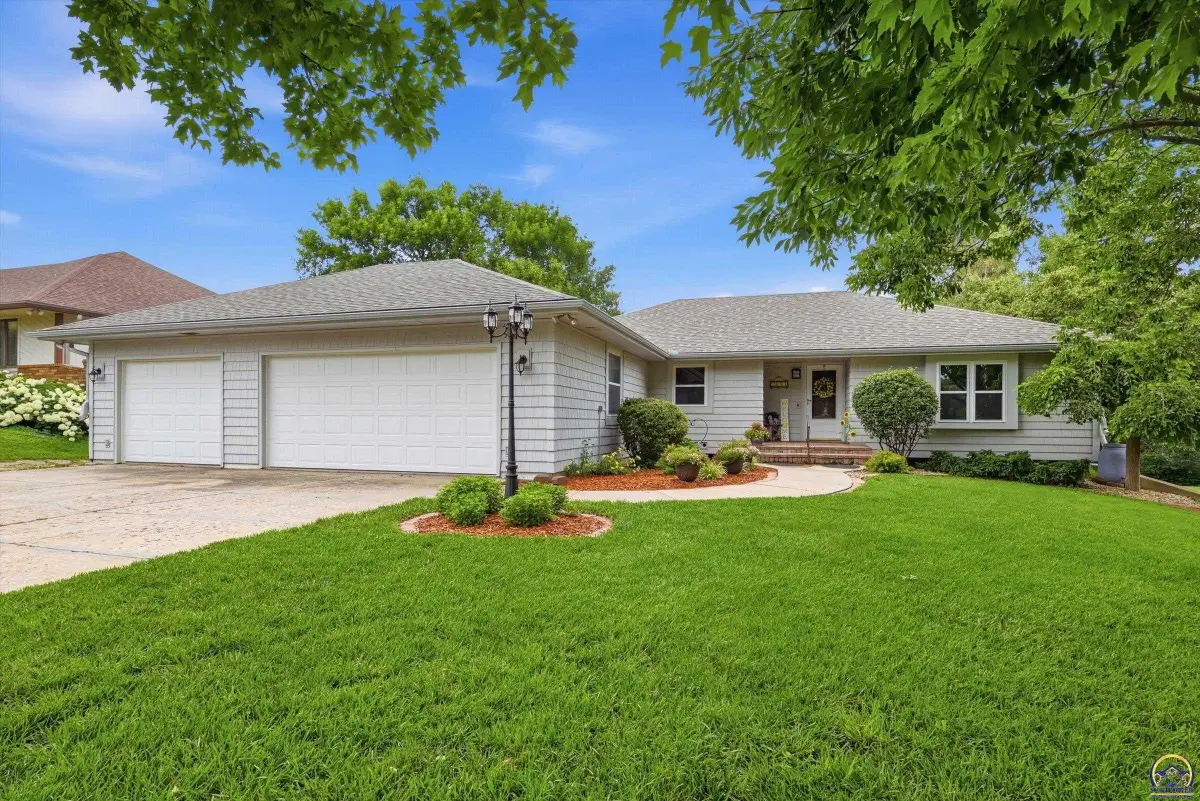 7143 SW 33rd St, Topeka, KS 66614 - #1