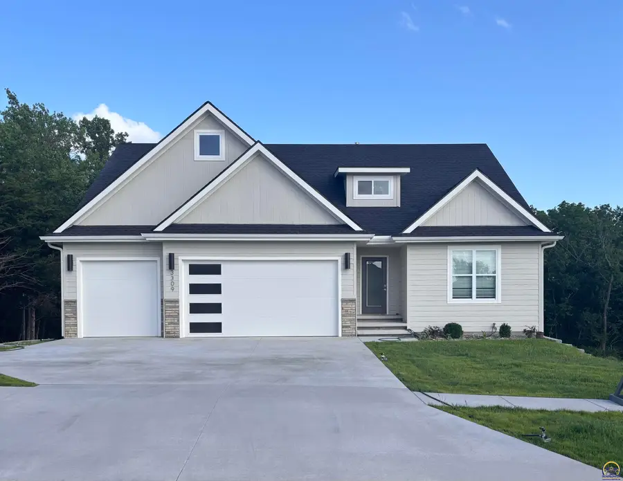 3309 SE 23rd St, Topeka, KS 66605 - #2