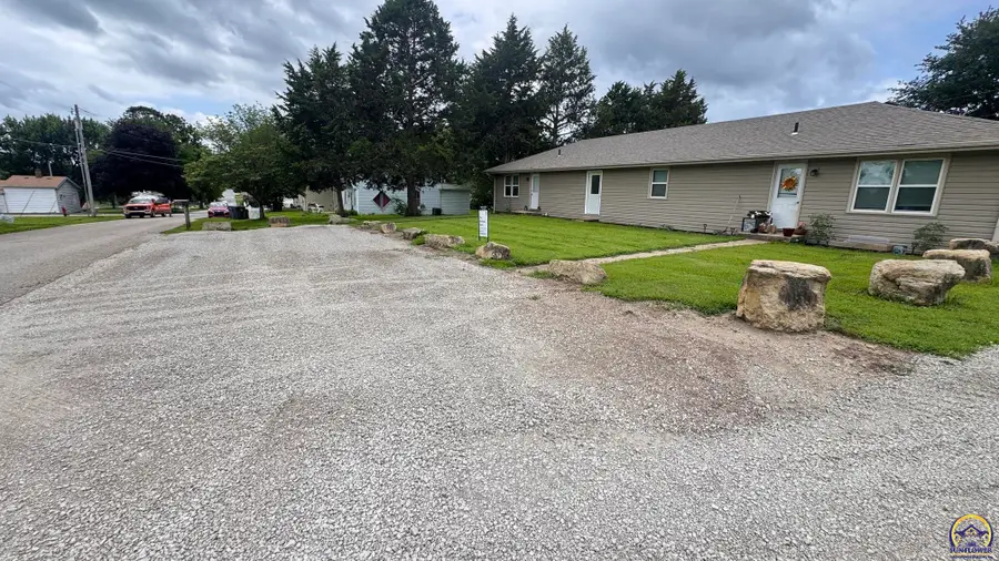 505 N Elmira St, Highland, KS 66035-4024 - #2